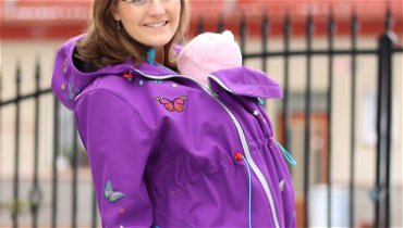 Nosící bunda s motýlky